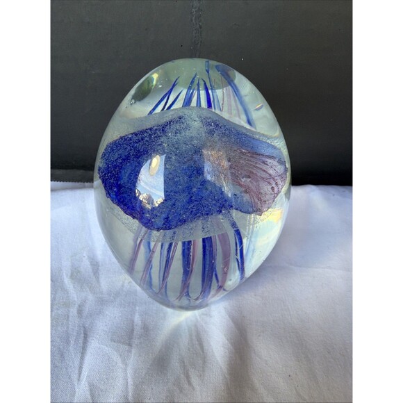 Paperweight Jelly Fish Hand Blown Art Clear Red And Blue 5" High 3"wide Bubbles - Picture 5 of 5